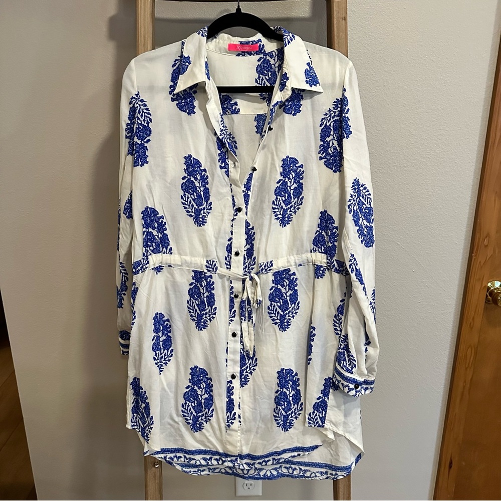 Xtaren Blue and White Patterned Dress